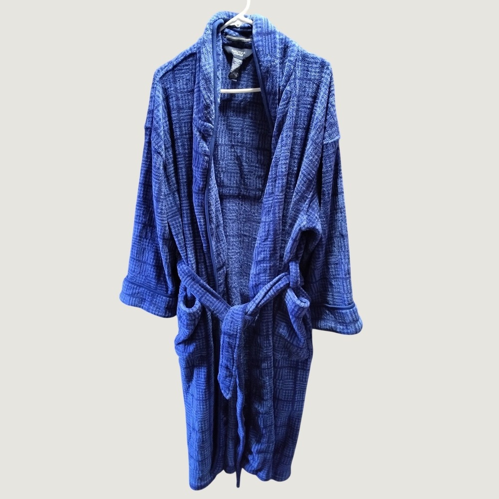 Nautica Men Blue Plaid Fleece Robe One Size Sleepwear Plush Shawl Collar Belted
